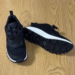 Clarks women’s Black and White Athletic Shoes